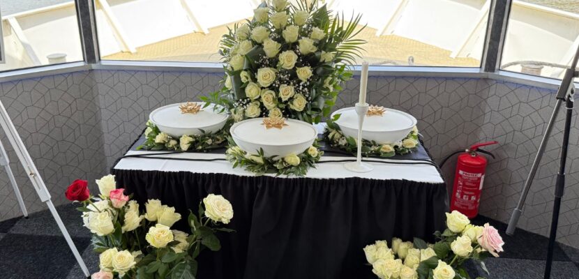 Hajós temetés a vízen – méltóságteljes búcsúztatás a Dunán